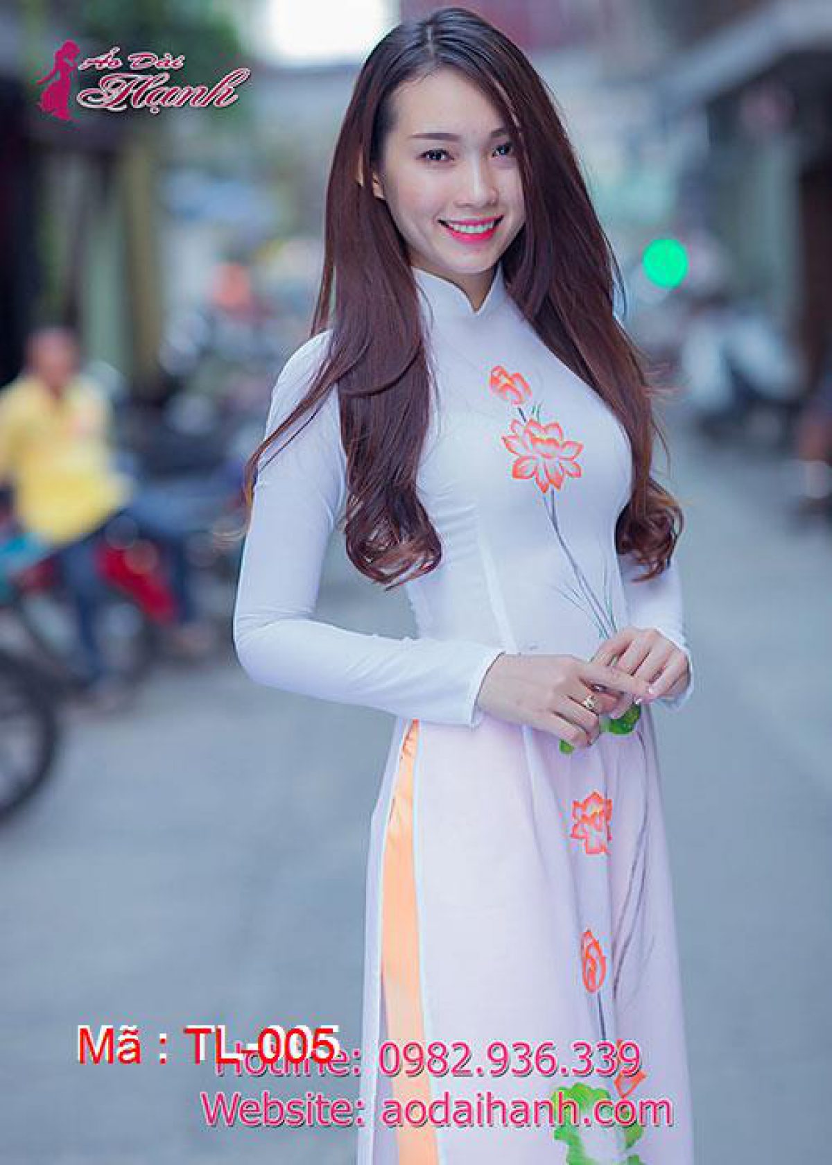 Áo Dài Trắng Voan Họa Tiết Hoa Sen Cổ Truyền Thống Tay Dài